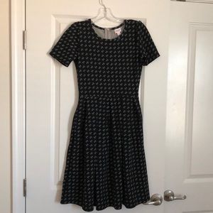 Lularoe Amelia (size S)